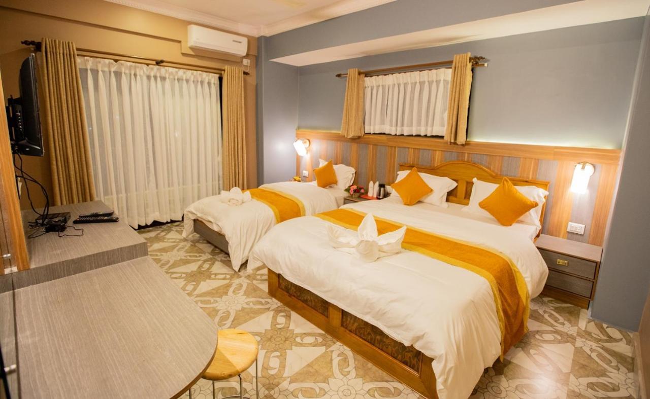 Hotel Visitors Inn , Покхара Екстер'єр фото
